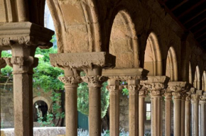  Abbaye De Villelongue  Сен-Мартен-Ле-Вьей
